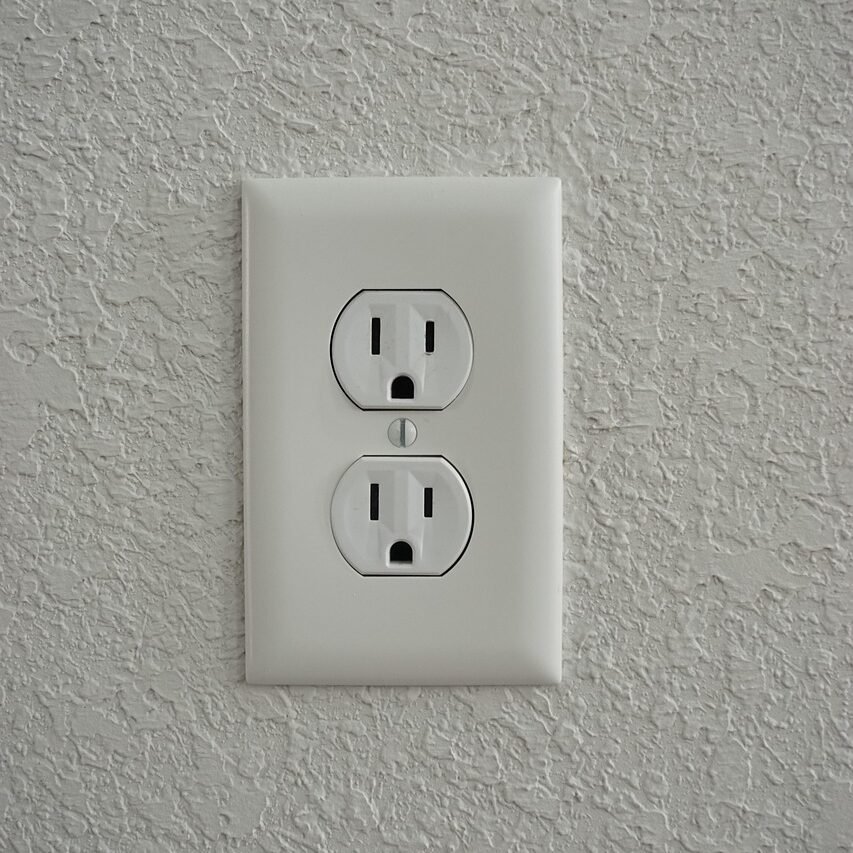 power socket, plug, electric, wall, connect, code, icon, surprised face, surprised, power socket, plug, plug, plug, plug, plug